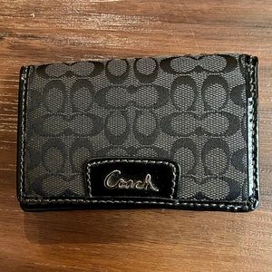 COACH - Small Snap Wallet - Black